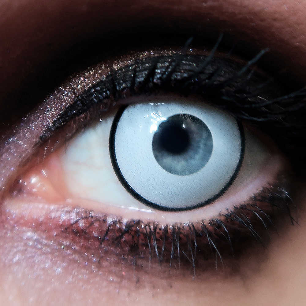 MesmerEyez - Glass White UV Halloween farbige Kontaktlinsen - Weiß